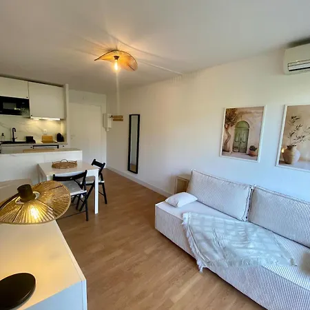 Centre - Wifi- Clim - Parking - Apartment